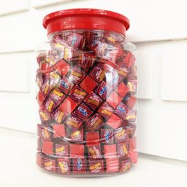 2.75g Strawberry Flavor Compressed Cube Candy In Jars Good price good quality